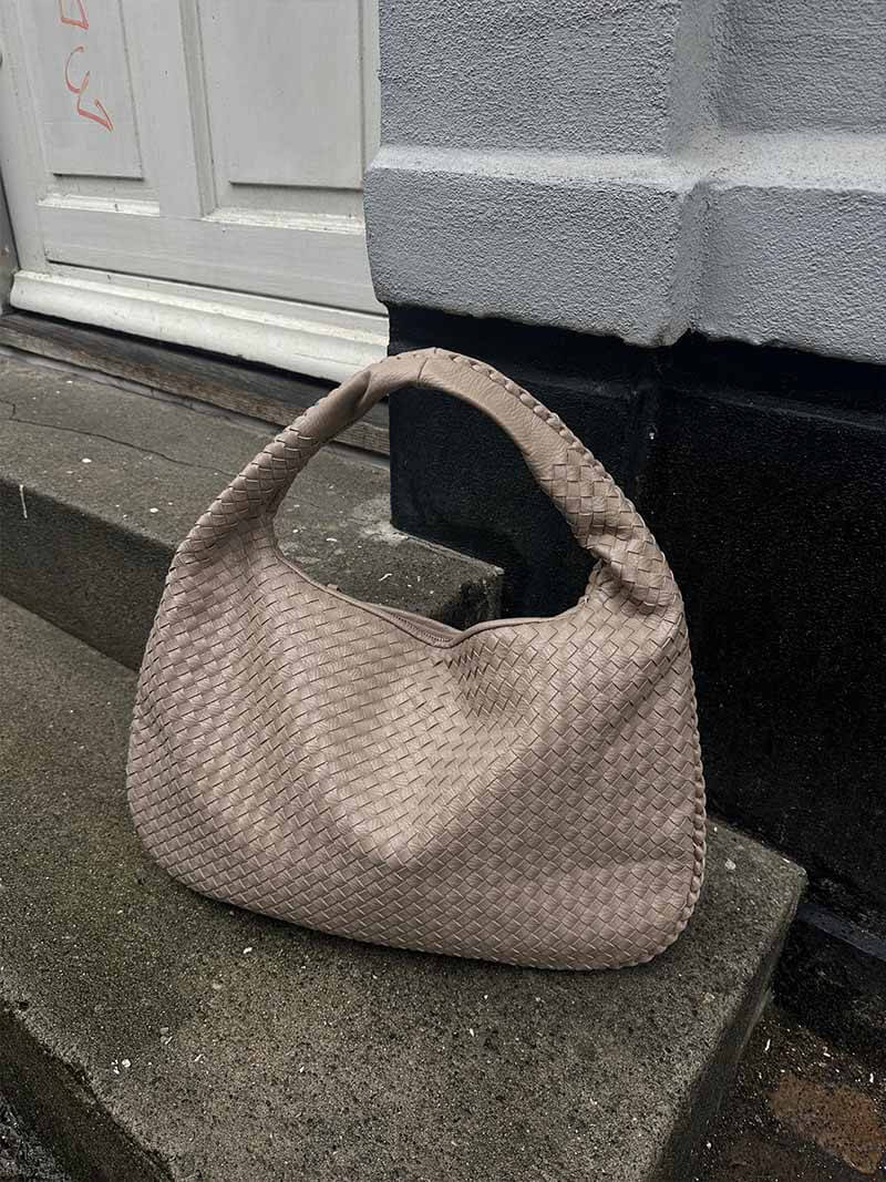 Amara Shoulder Bag