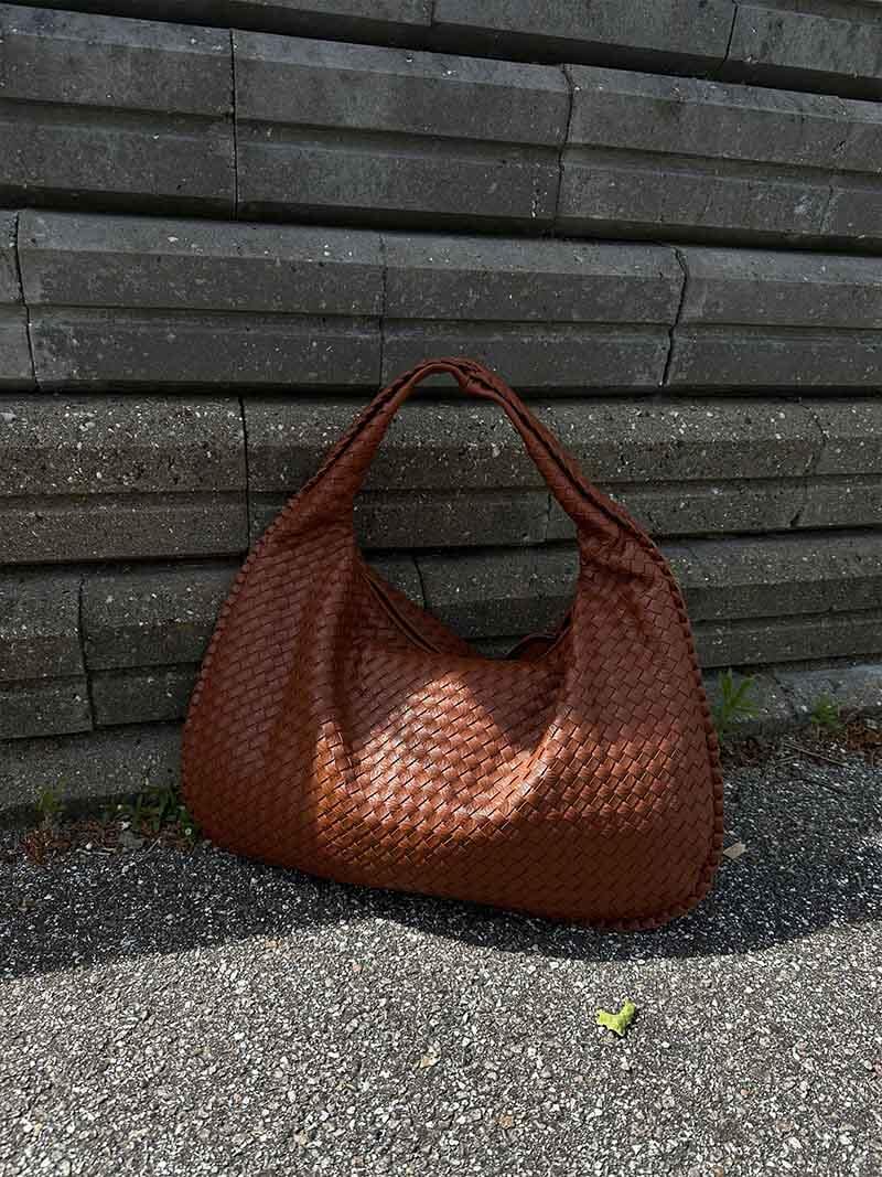Amara Shoulder Bag