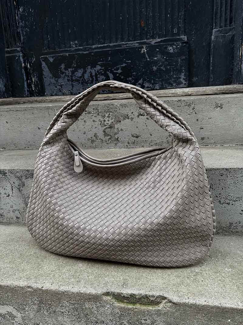 Amara Shoulder Bag